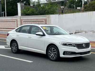 新疆租车|新疆包车|新疆旅游租车|新疆自驾租车大众费用多少？
